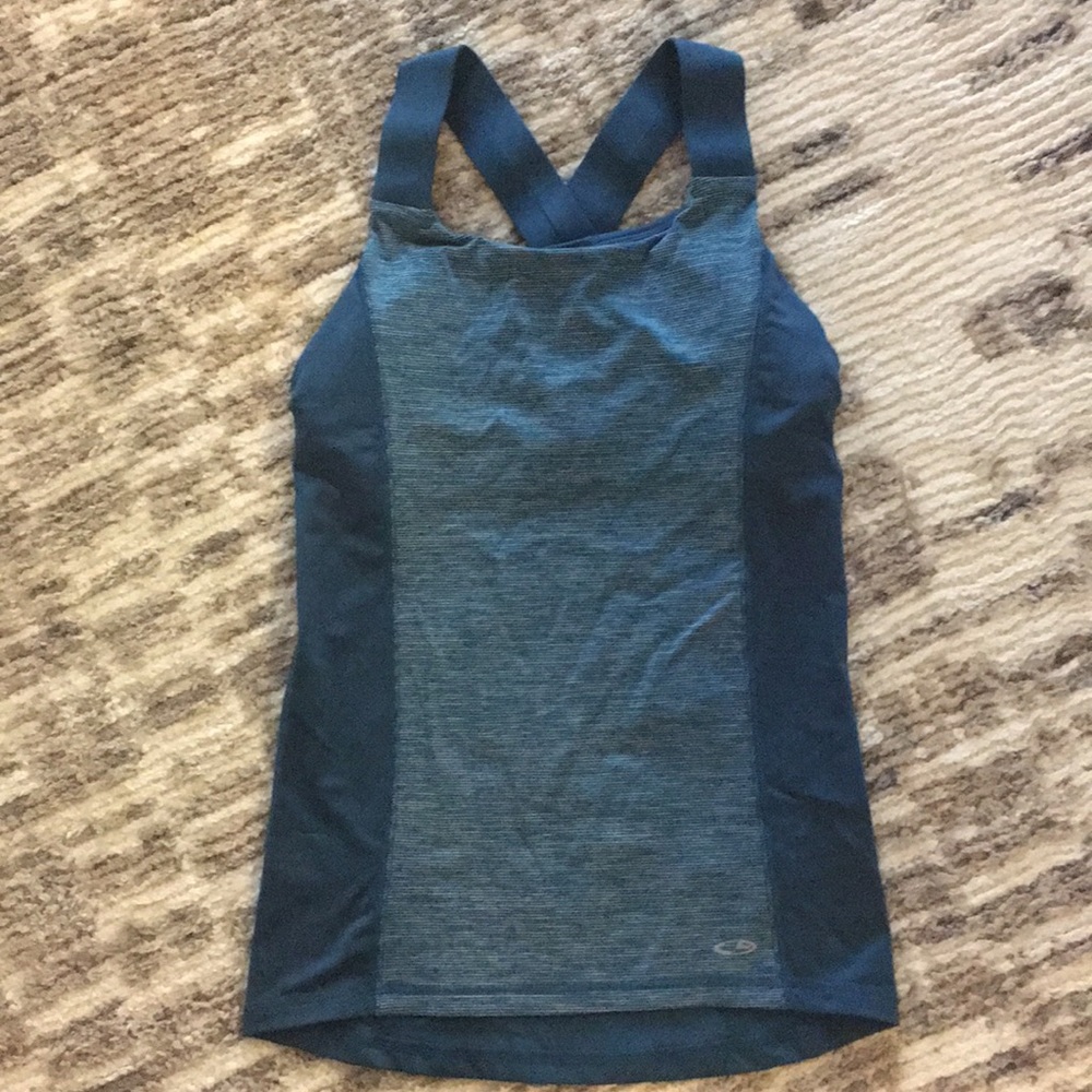 Champion workout tank w/removable bra pads